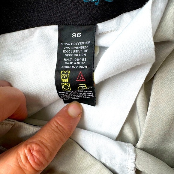 Greg Norman Collection, Khaki, Shorts, Size 36 - Picture 3 of 3